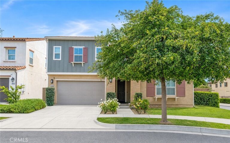4048 E Groveland, Ontario