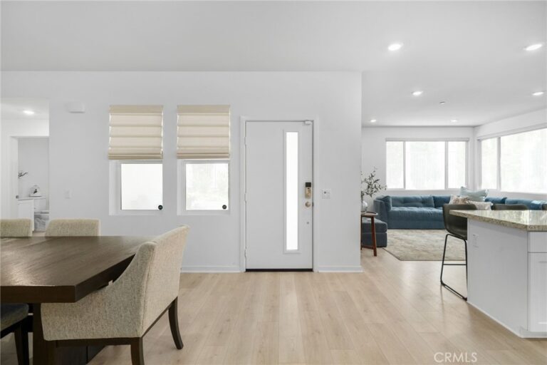 4102 E Axis Privado #101, Ontario