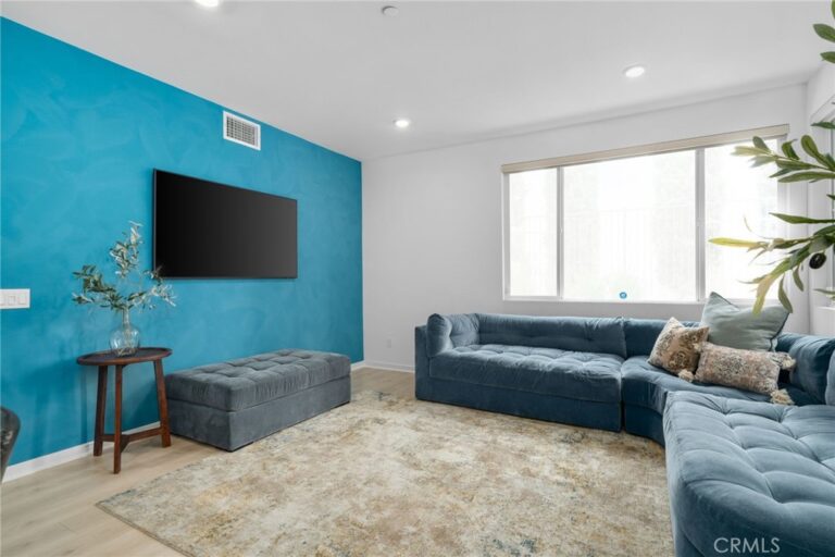 4102 E Axis Privado #101, Ontario