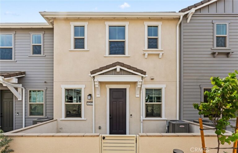 4243 East Honeybee Paseo, Ontario