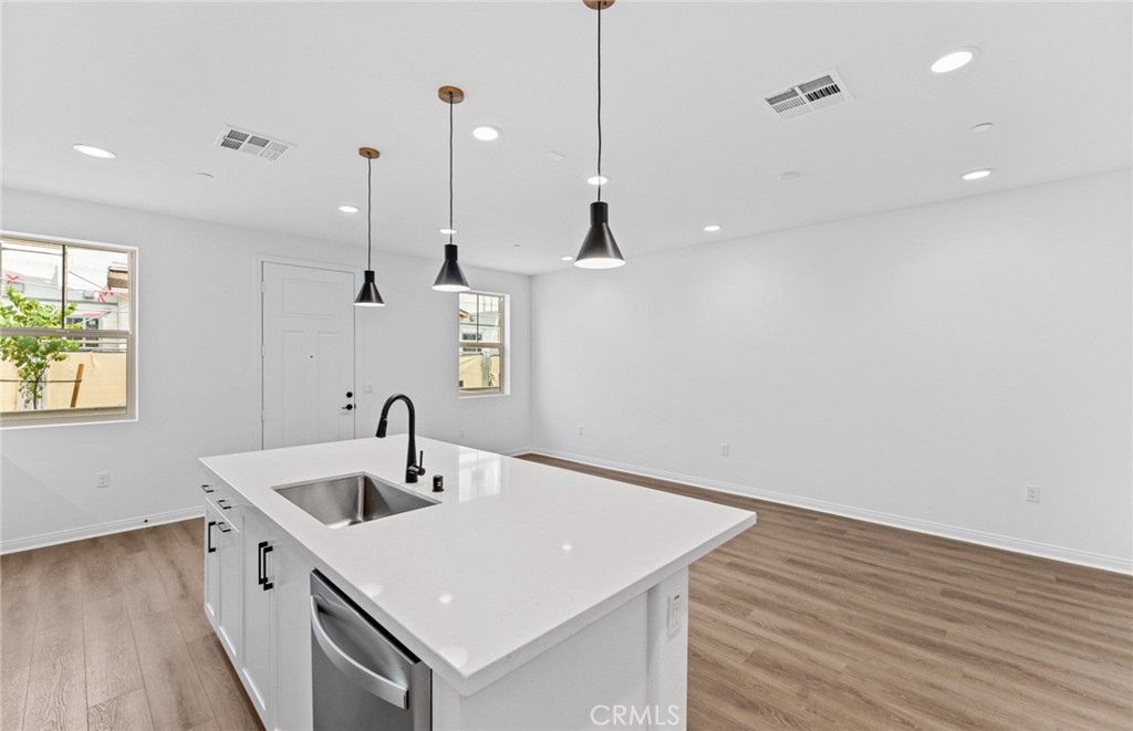 4243 East Honeybee Paseo, Ontario