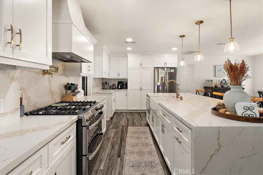 4248 Stone, La Verne