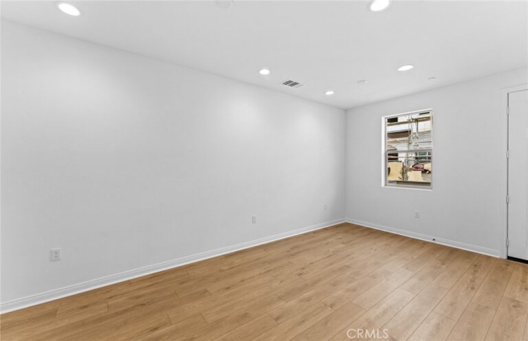 4249 East Honeybee Paseo, Ontario