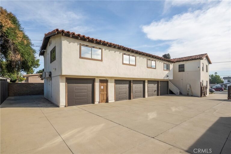 433 W Arrow, Claremont