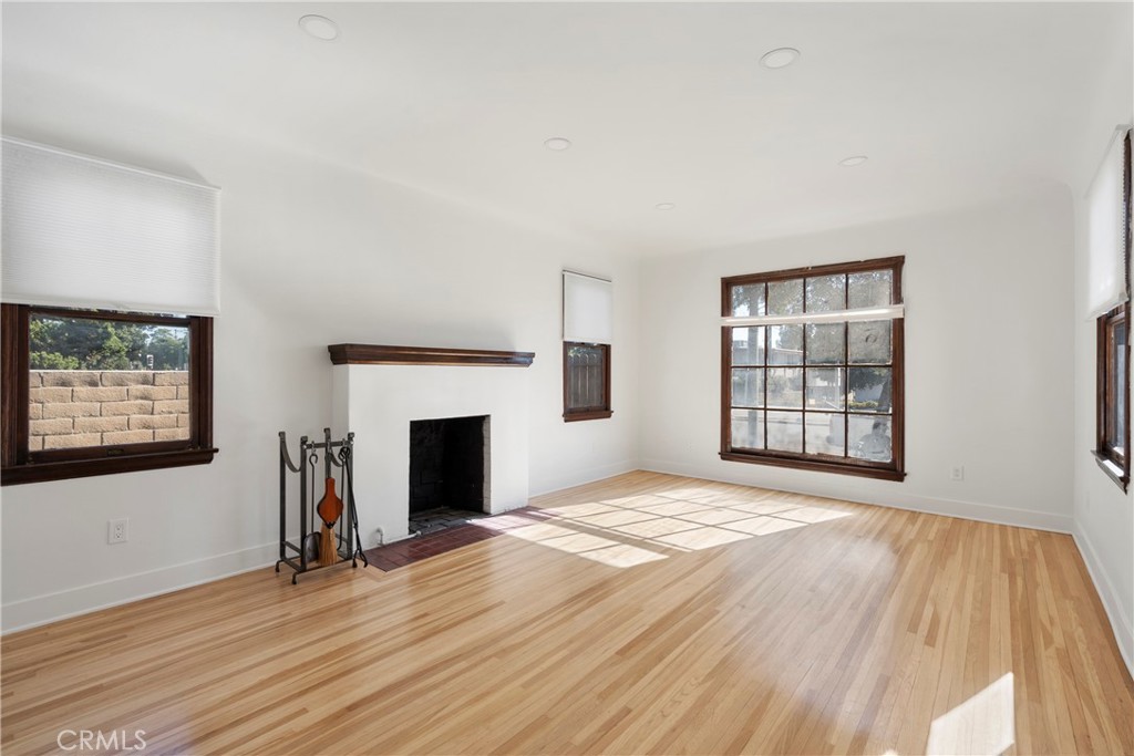 433 W Arrow, Claremont