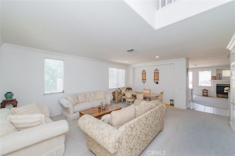 437 E Deerfield, Ontario