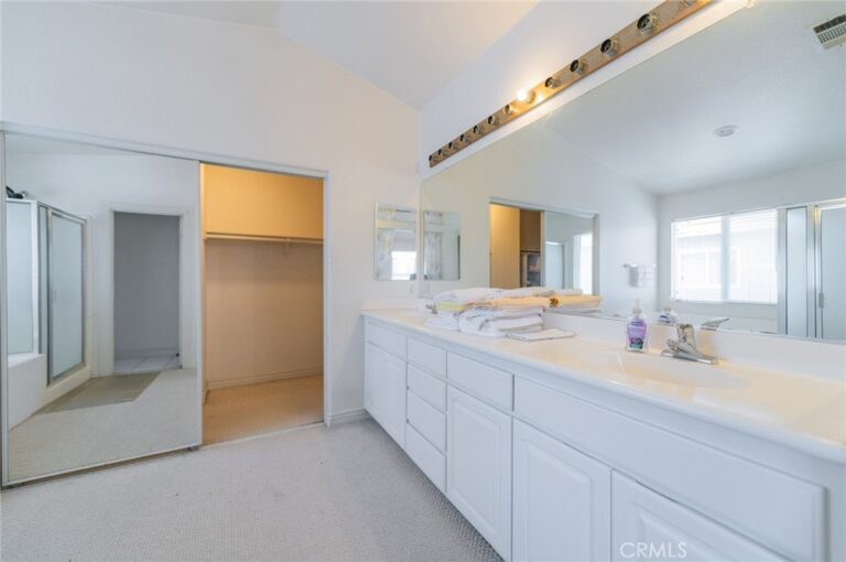 437 E Deerfield, Ontario