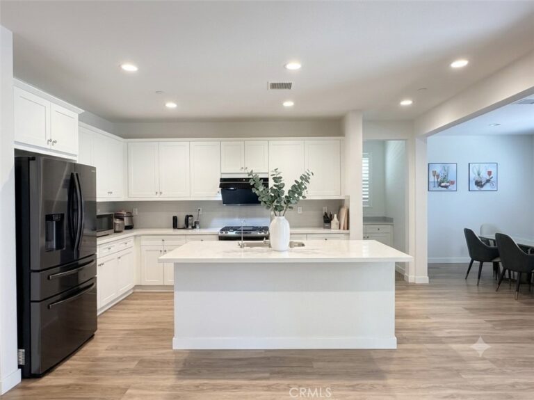 4722 S Cobblestone, Ontario