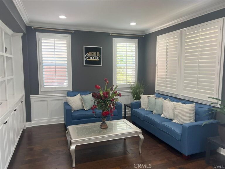 4866 Stoneglen Avenue, Fontana