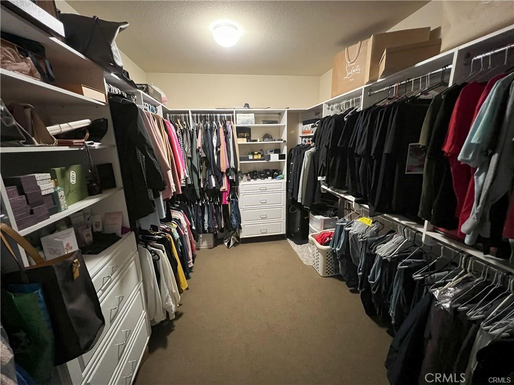 4866 Stoneglen Avenue, Fontana