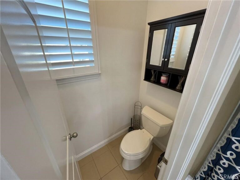 4866 Stoneglen Avenue, Fontana