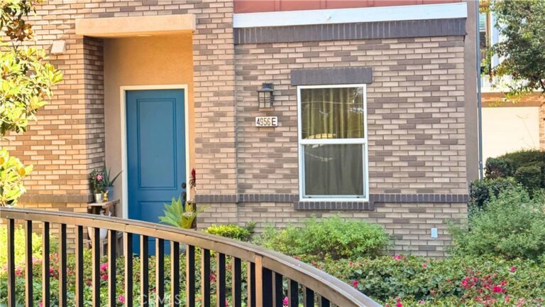 4956 Willow #E, Montclair