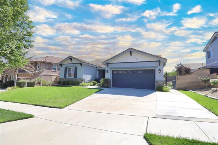 4964 Thornberry, Fontana