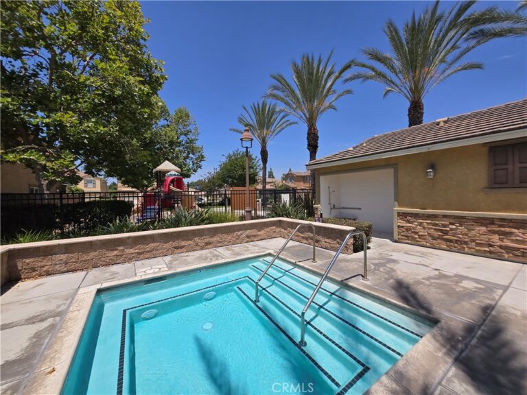 503 Garden Avenue, Pomona