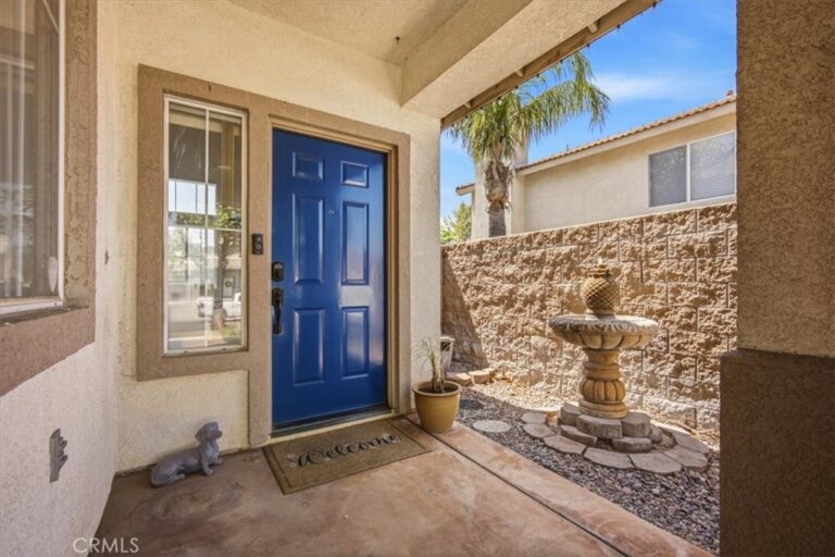 5065 Columbia, Fontana