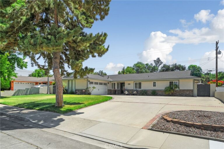 518 Converse, Claremont