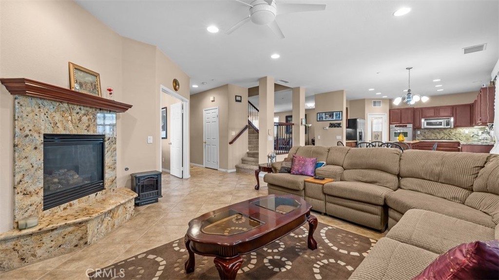5422 Osprey ct, Fontana