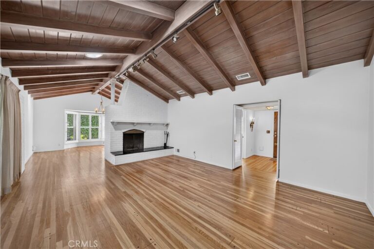 543 Ranch Lane, Glendora