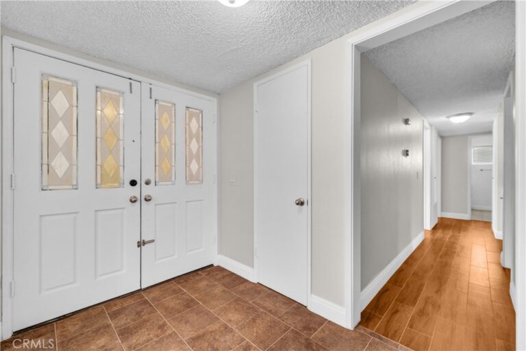 553 E Home, Rialto