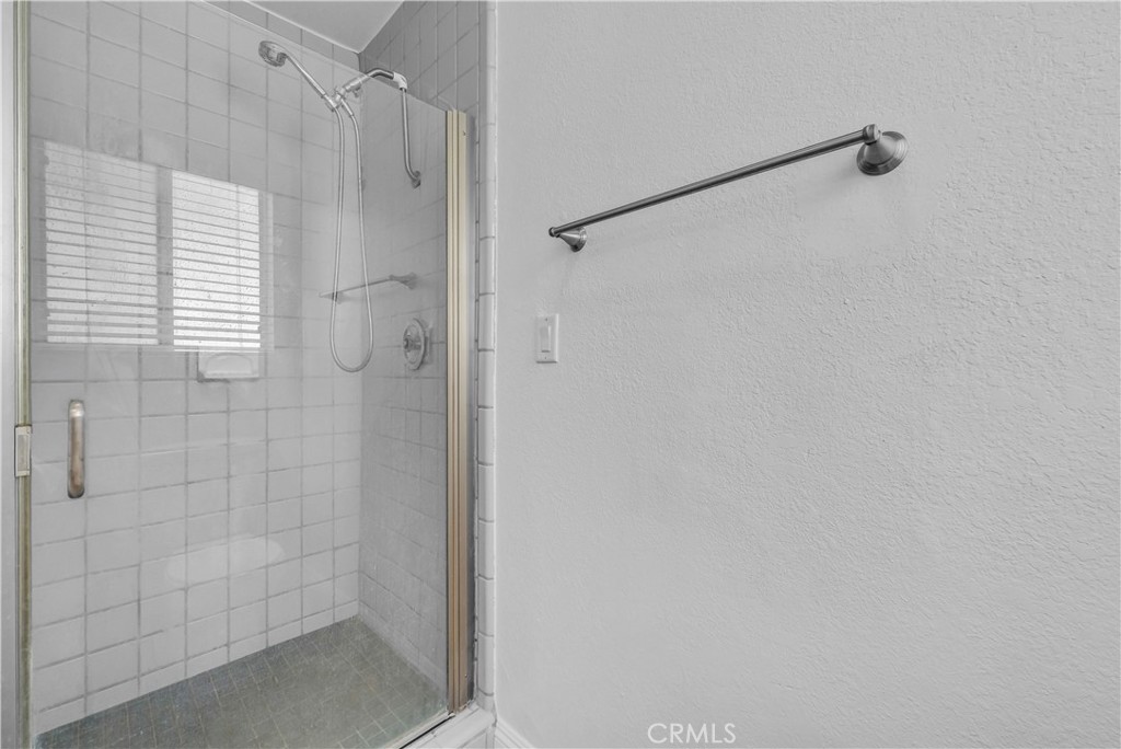 553 E Home, Rialto