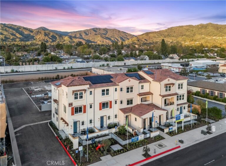 555 Gregory Way, Glendora