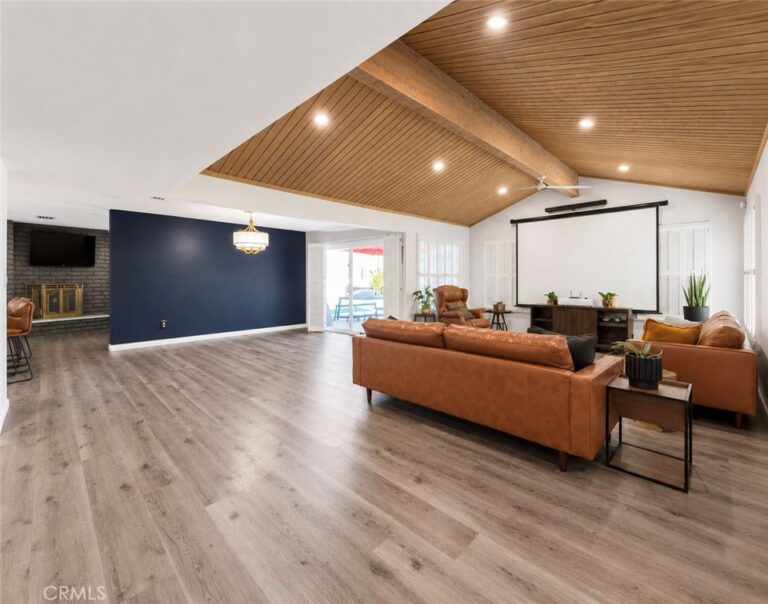 5602 Sycamore, Rialto