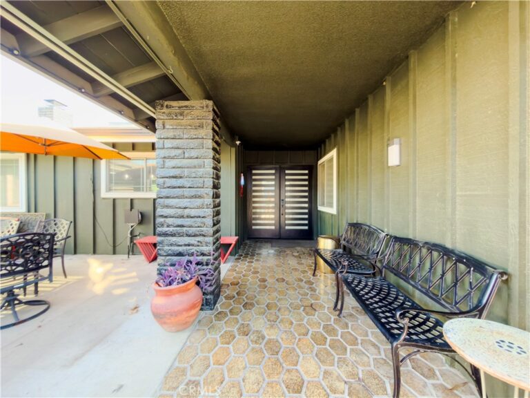 5602 Sycamore, Rialto