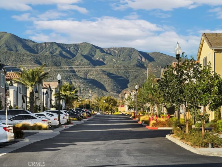 5664 Kate Way #3, Fontana