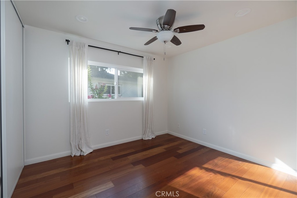 587 S College, Claremont