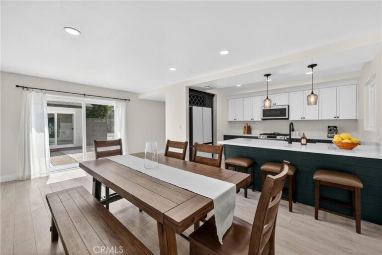 587 Sycamore Avenue, Claremont