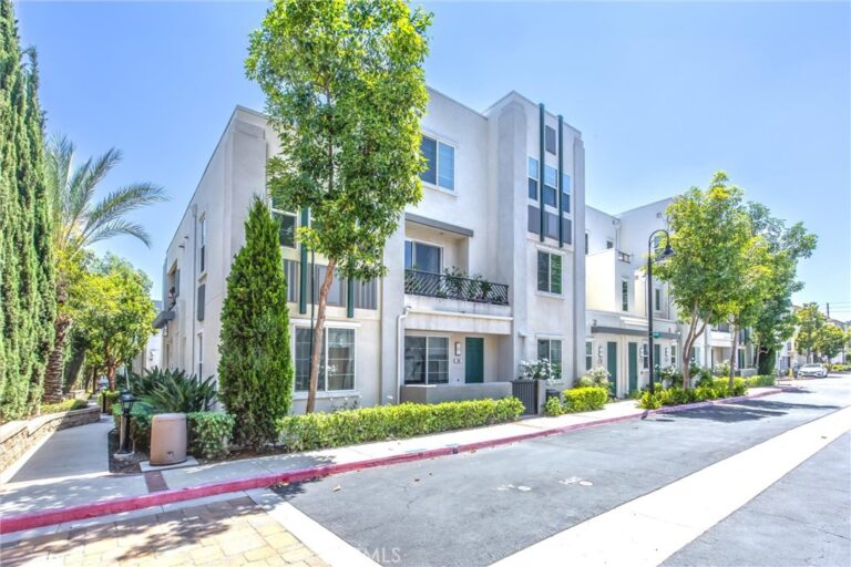 595 Orlando Court, Upland
