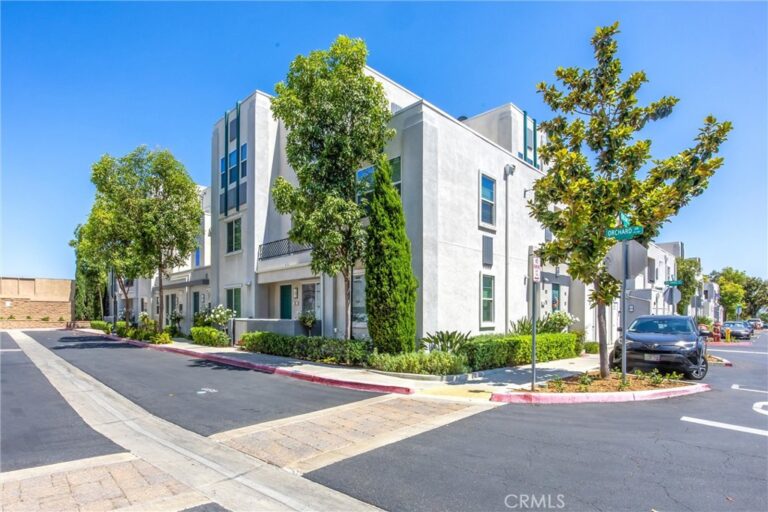 595 Orlando Court, Upland