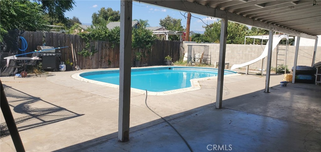 598 E Wilson, Rialto