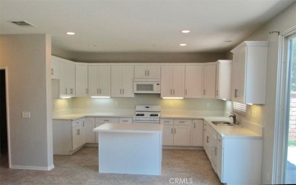6061 La Costa, Fontana