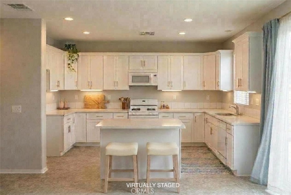 6061 La Costa, Fontana