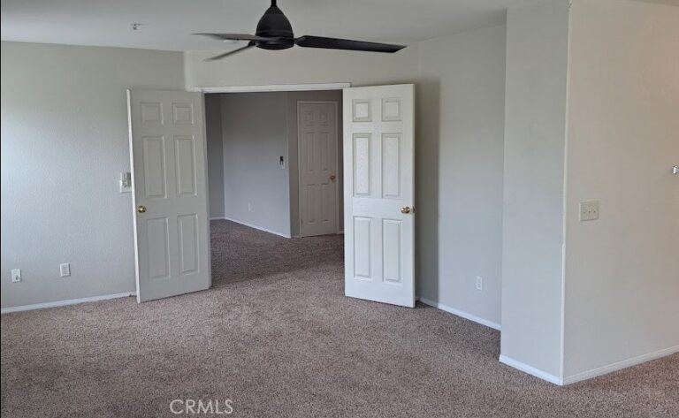 6061 La Costa, Fontana