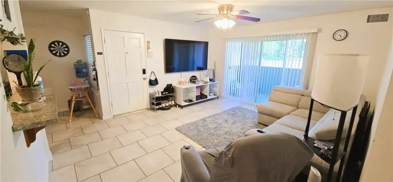6351 Riverside #39, Chino