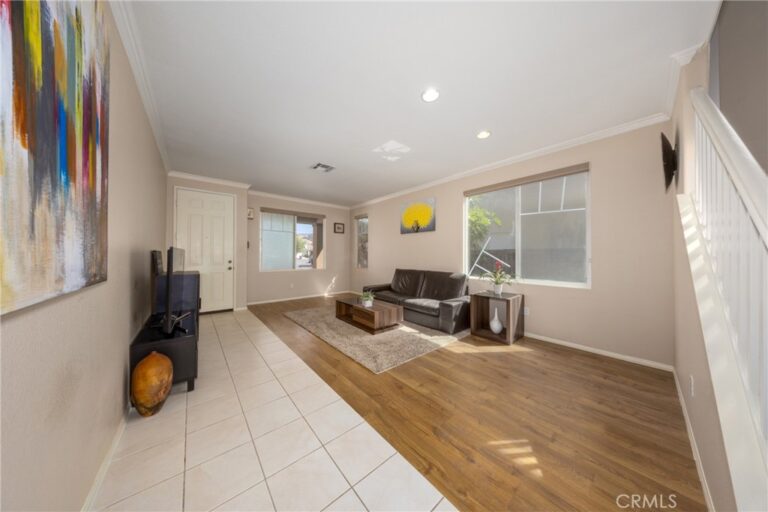 661 Alderbery, Pomona