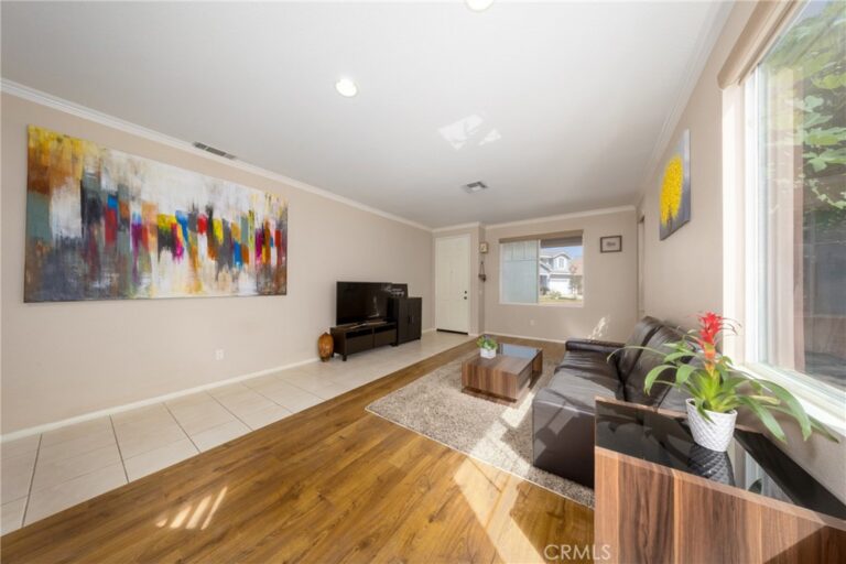 661 Alderbery, Pomona