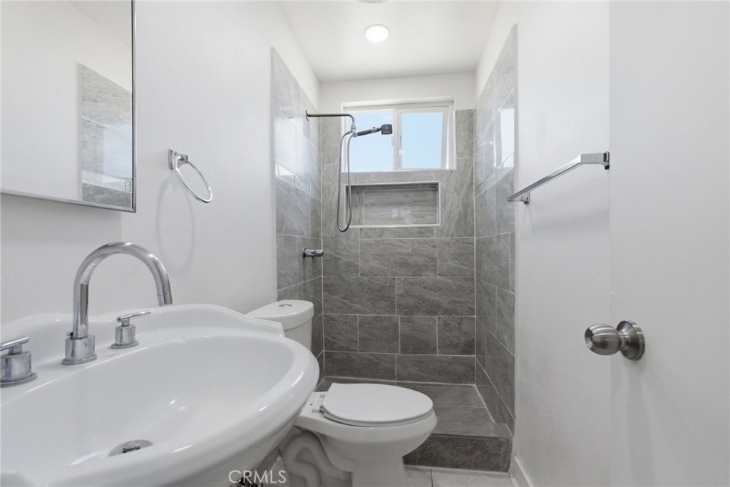 6638 Park, Rialto