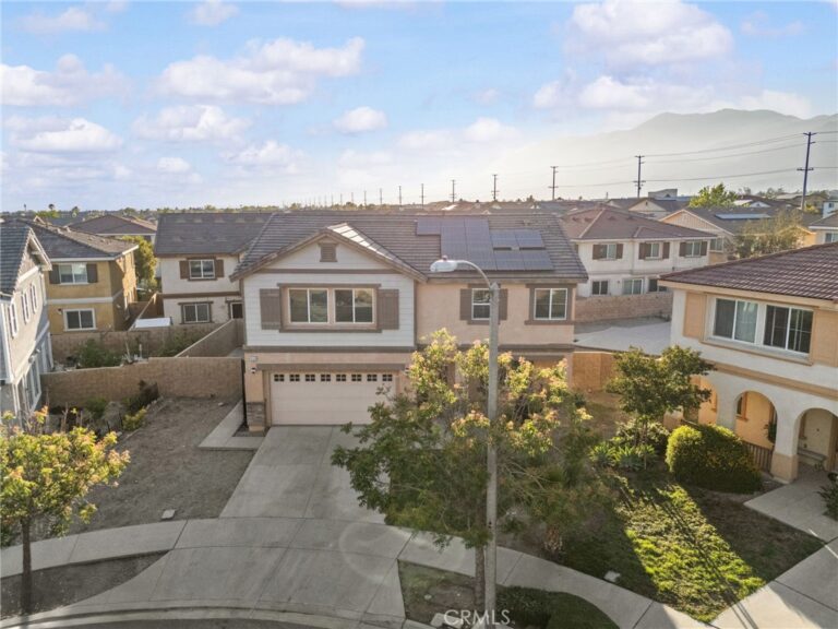 6958 Stanza Court, Fontana