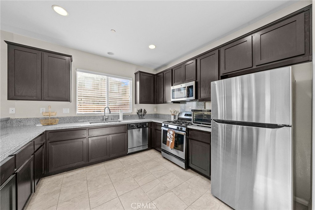 6958 Stanza Court, Fontana