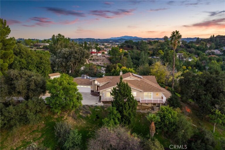 705 Beaverbrook, Glendora