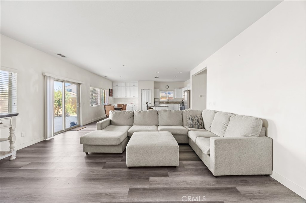 7065 Sweetleaf, Fontana