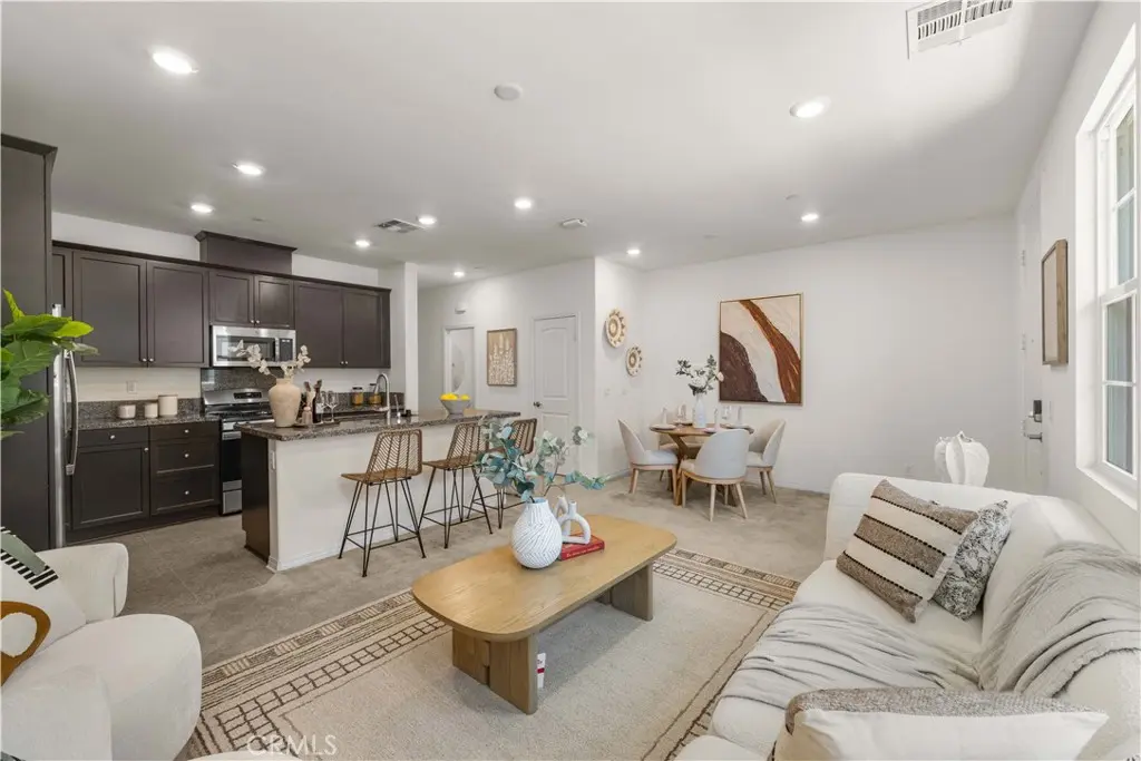 7100 Montecito Lane, Eastvale