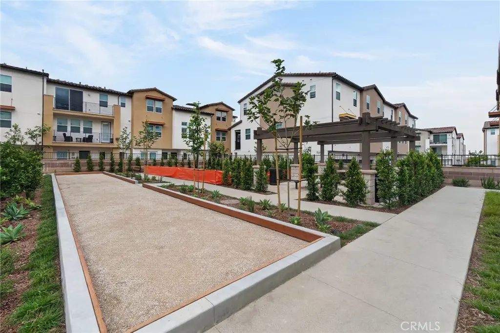 728 Tropicana Place, Covina