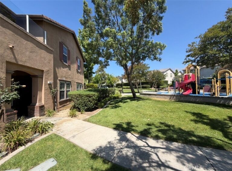 7331 Shelby Pl #102, Rancho Cucamonga