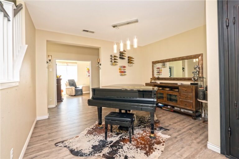 7505 Blue Mist Court, Fontana