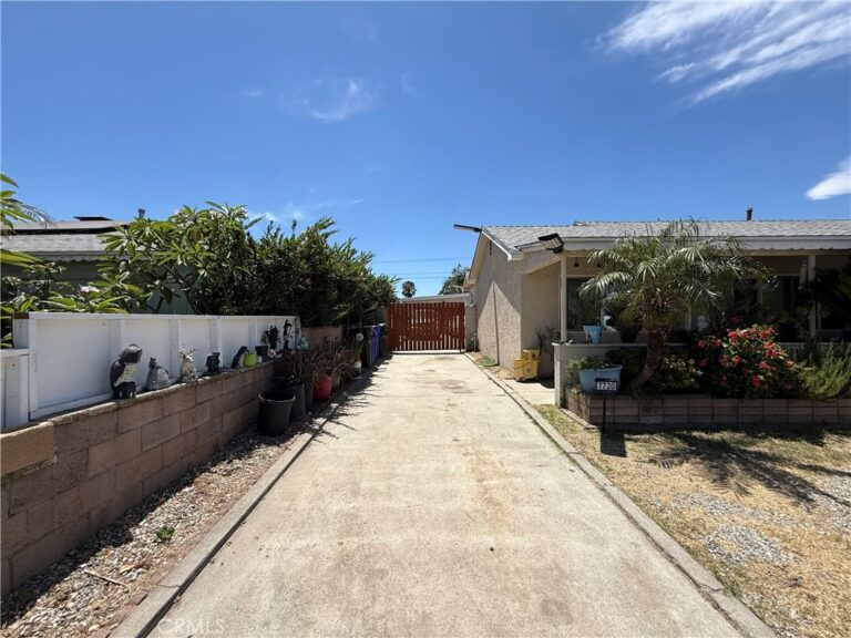 7720 Alder Avenue, Fontana