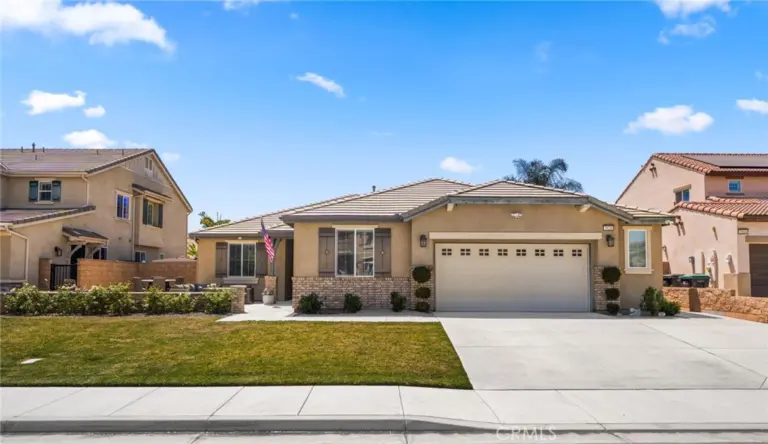 7924 Sequin Court, Eastvale